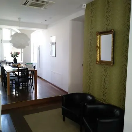 Modern And Classic Meet Apartment Ljubljana